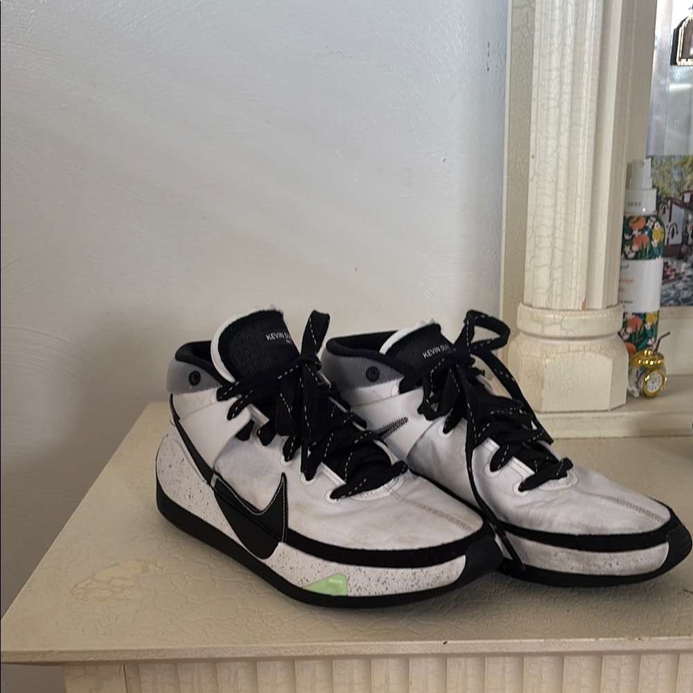 Nike - Men’s Size 7.5 KD 13 TB "Pure Platinum" Sneakers CK6017-100. Kevin Durant